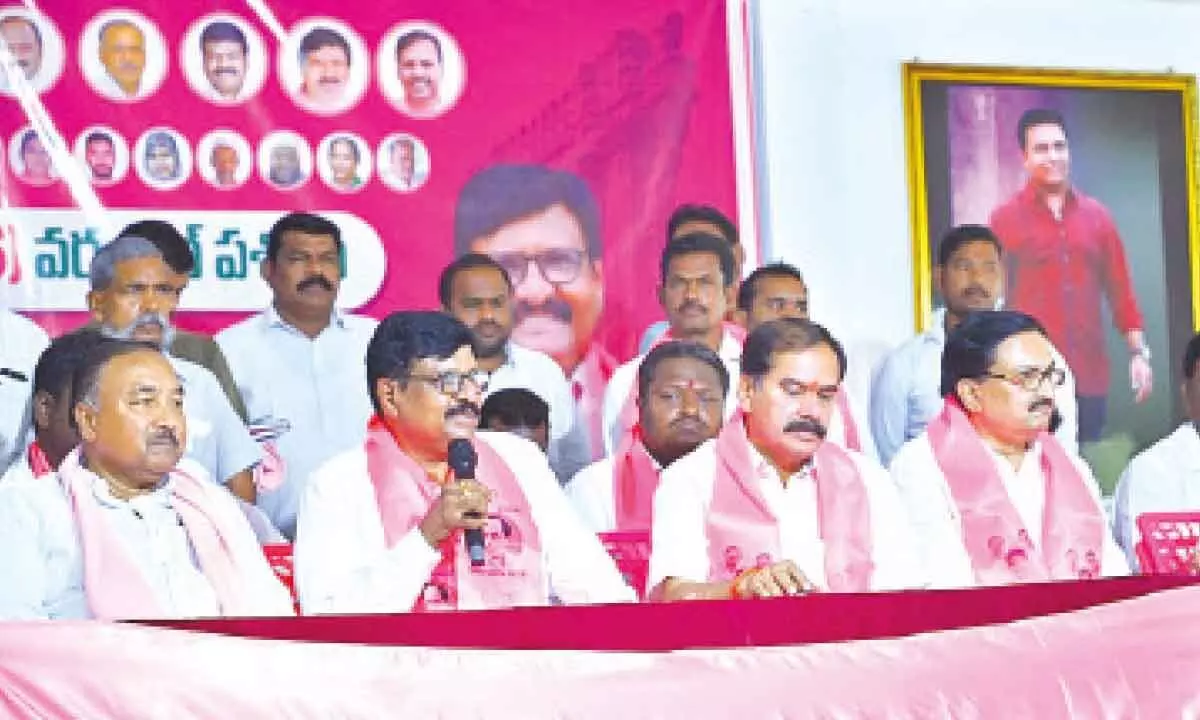 BRS accuses BJP and Congress of lacking leaders