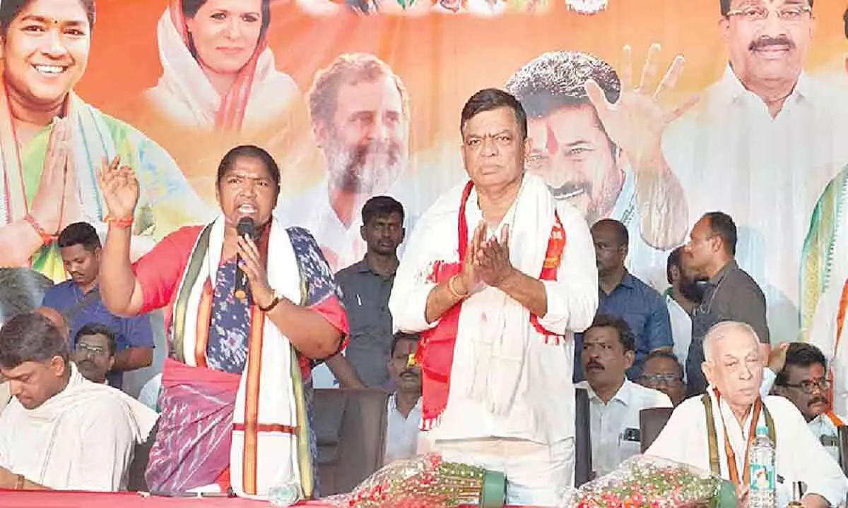 Seethakka says people in Mulugu seek liberation from PM Modi