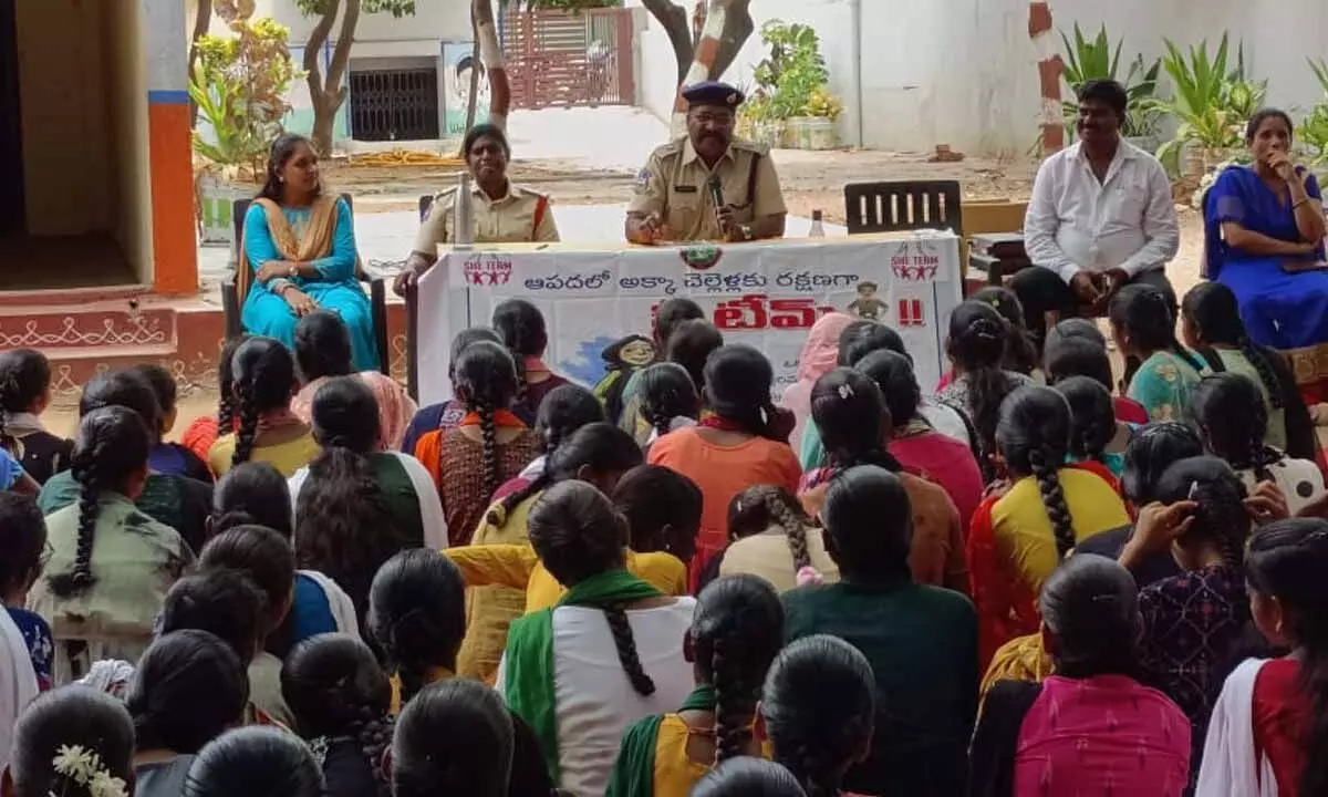 Additional SP Rameshwar warns of strict consequences for deceiving girls through trust.