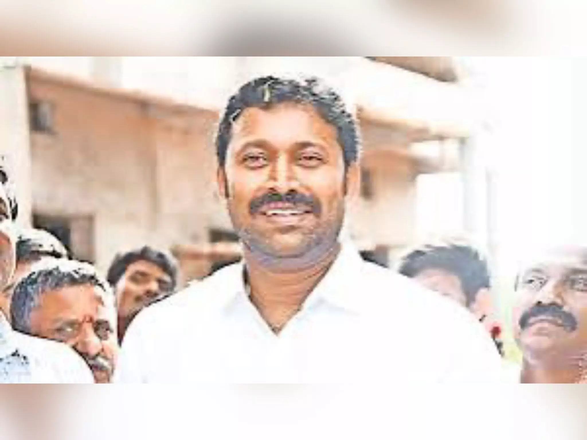 Bail cancellation petition against Kadapa MP YS Avinash Reddy dismissed; YS Bhaskar Reddy granted bail