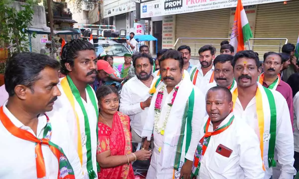 Congress MLA Candidate from Cantonment conducts door-to-door campaign in Shivaji Nagar and Kummari Guda