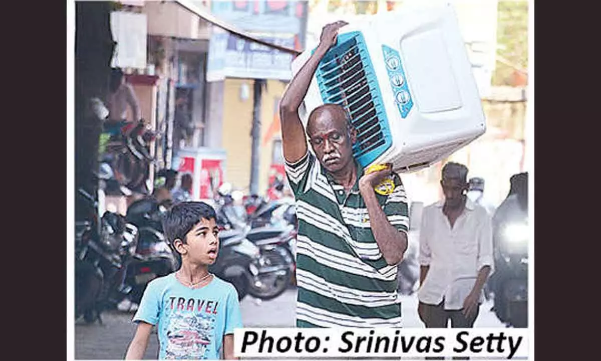 Heavy rain in Hyderabad brings relief, but power problems continue