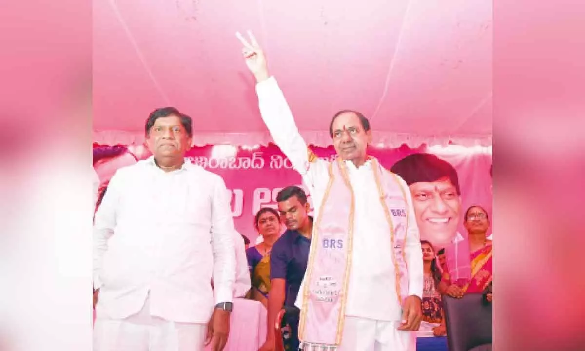 KCR confronts CM Revanth over Rythu Bandhu