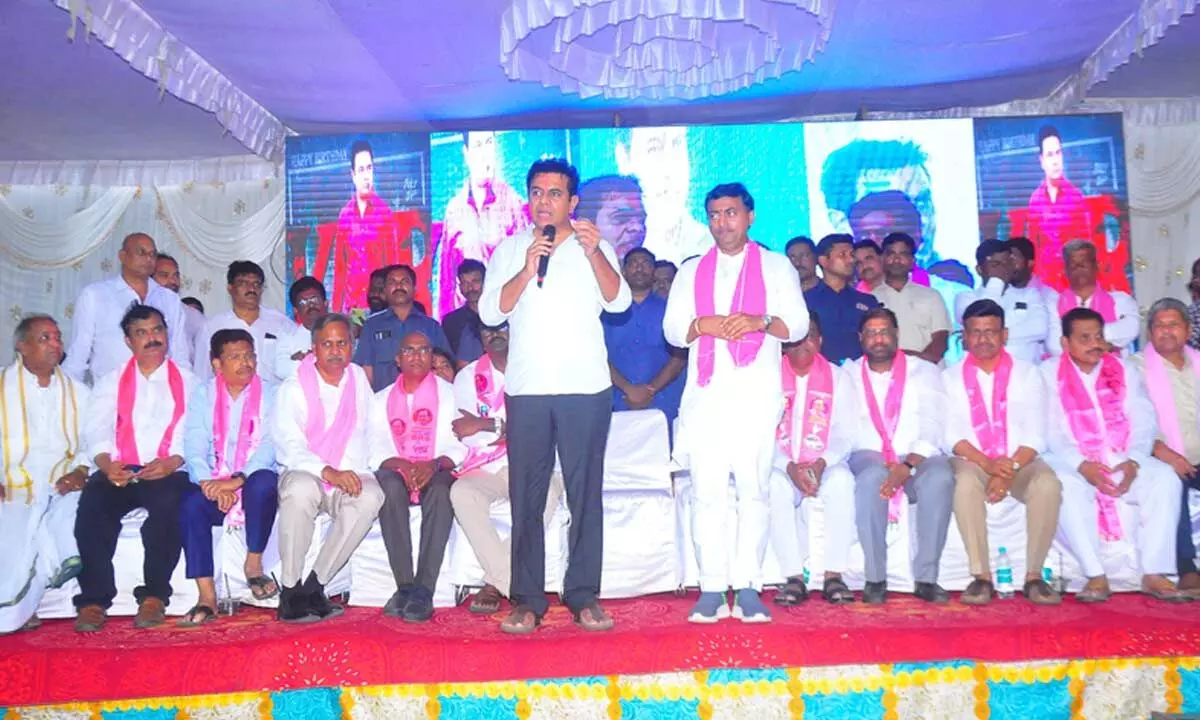 KTR accuses Cong government of hesitating on election pledges