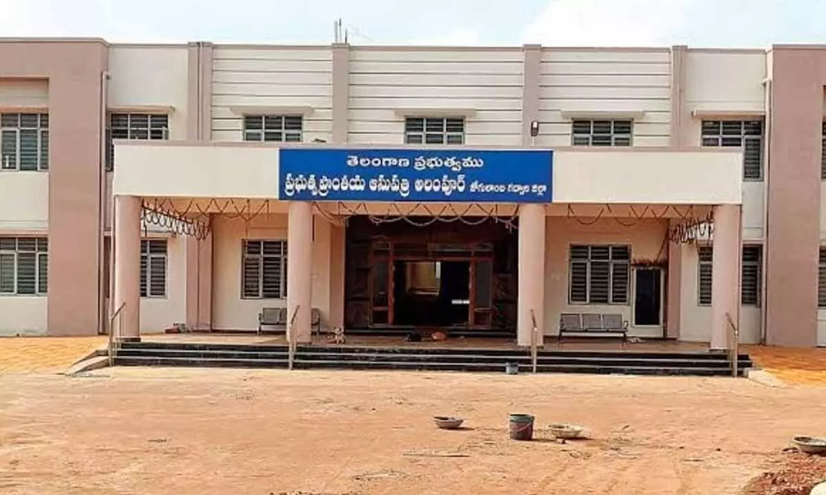 People urge Collector to save 100-bed hospital in Alampur