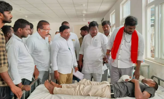 Potuganti Bharat Prasad, BJP MP candidate, visits injured Karyakartas
