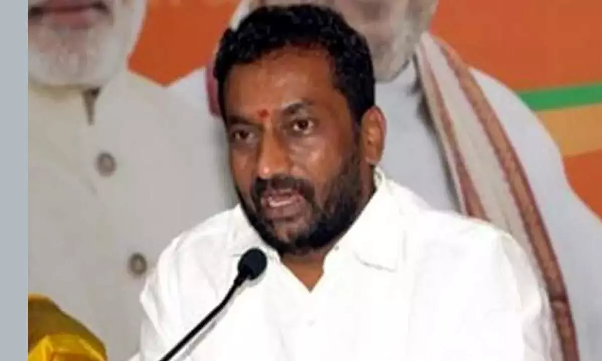 Raghunandan calls for the arrest of BRS MLC