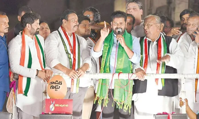 Revanth compares KCR and Eatala as two sides of the same coin