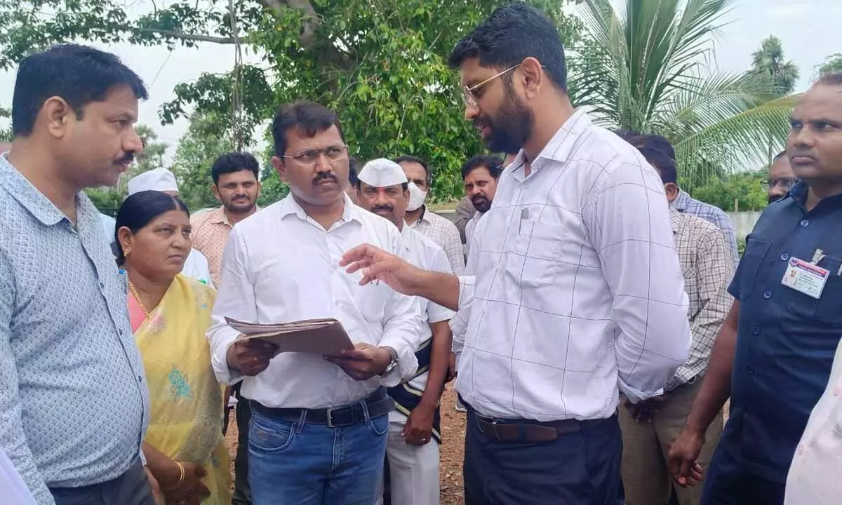 Bhadradri collector instructs officials to focus on flood-prone areas