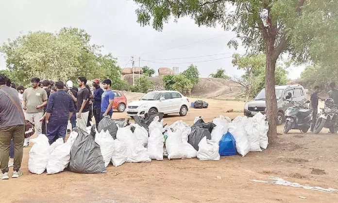 Cleanliness drive reveals unclean conditions at Khajaguda Hills despite restrictions