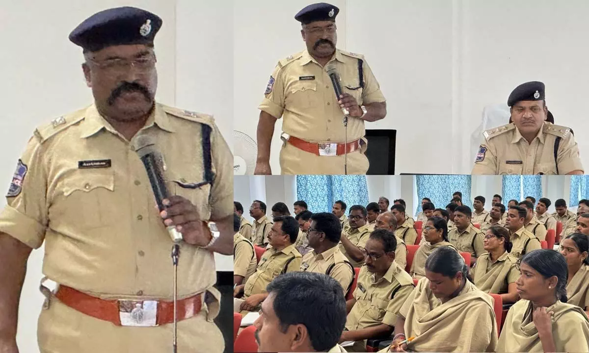 District Additional SP CH Rameshwar conducts police training on new laws.