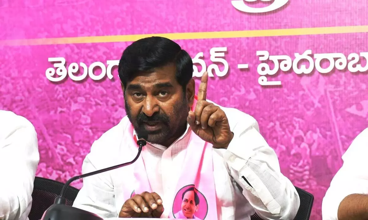 Former minister believes KCR has the right to demand recusal