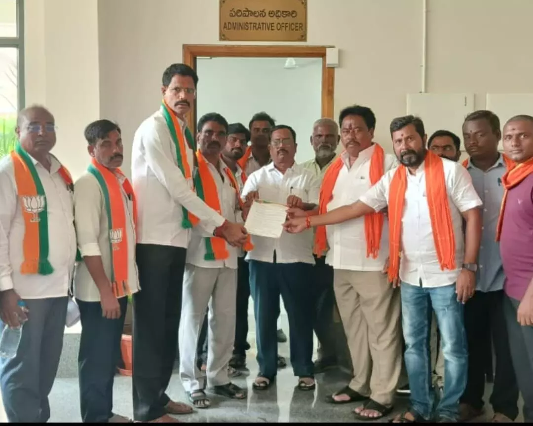 District BJP Wing Submits Petition for BC Declaration Implementation