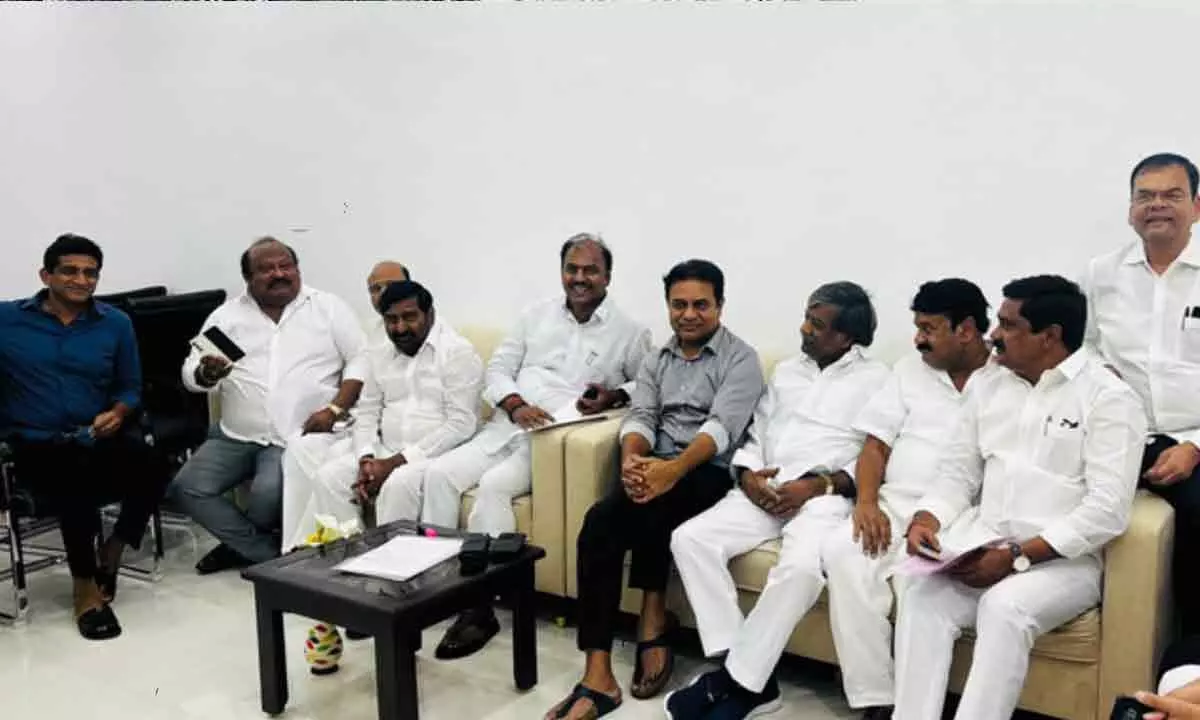 Gadwal MLA Poised for BRS Comeback, Meets with KTR