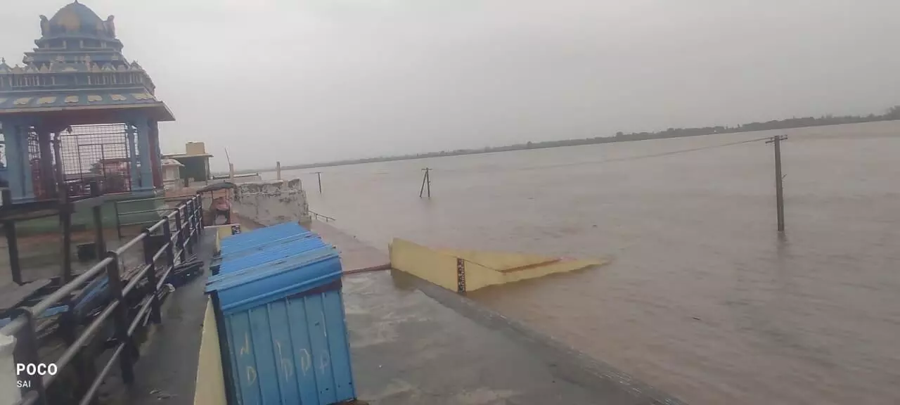 Godavari Flood Reaches Second Warning Level at Bhadrachalam