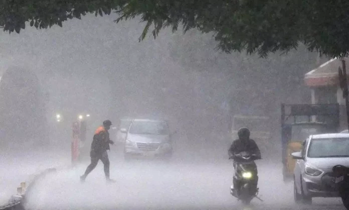 Heavy Rains Forecast in Andhra Pradesh and Telangana Over the Next Three Days