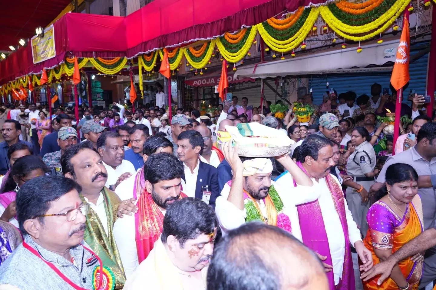 Legislator Shri Ganesh Performs Special Pooja for Goddess Ujjaini Mahankali at Secunderabad Bonalu Festival