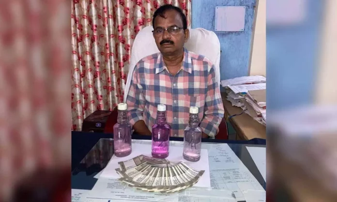 Tahasildar of Gopalpet Caught Accepting Bribe from Farmer
