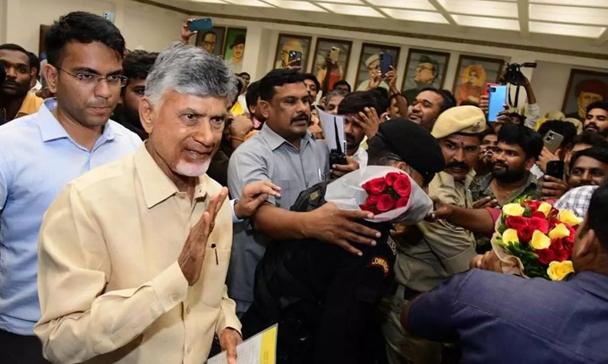 Chandrababu Disbands All TDP Committees in Telangana