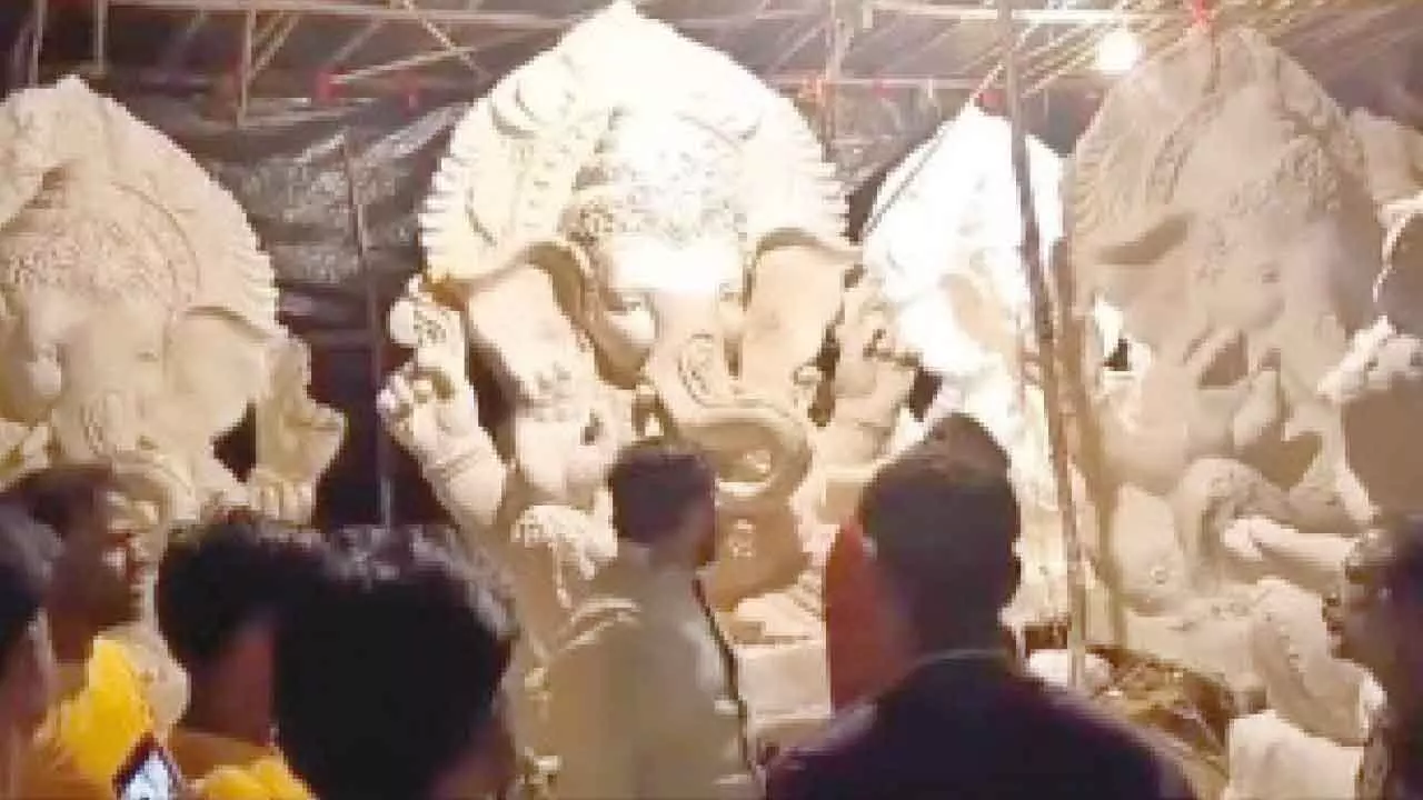 Dhoolpet Ganesh Idol Artisans Receive One-Month Extension, Express Gratitude to Asad