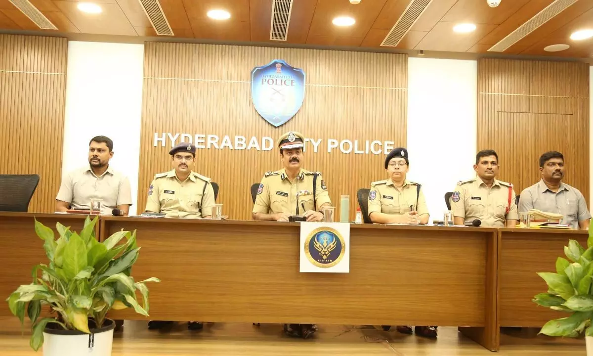 Hyderabad Police Seize 8.5 Kg of Drugs, Arrest Three Suspects