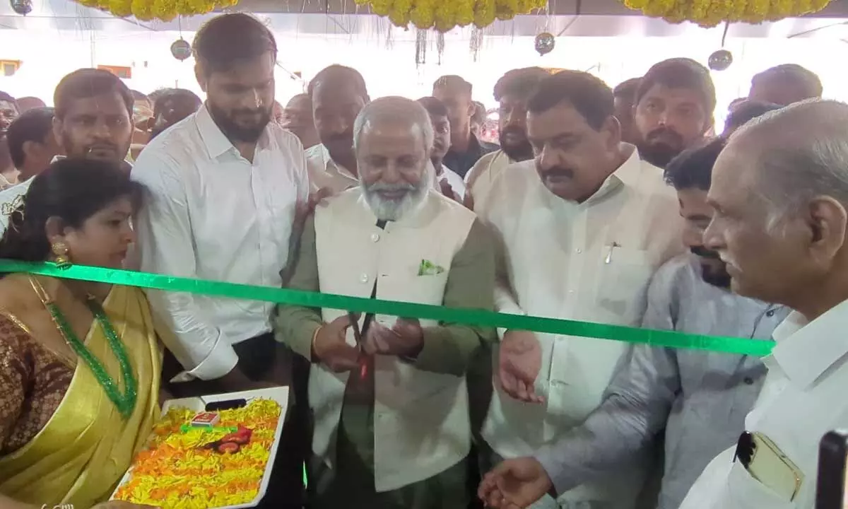 Madhu Yashki Goud Opens Lalithyam Hospital