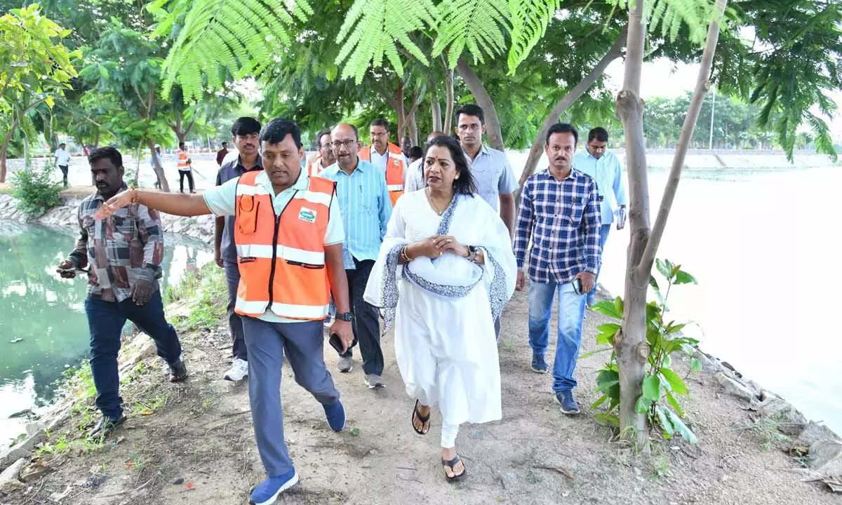 Mayor Gadwal Vijayalakshmi urges officials to ensure smooth preparations for Ganesh festival