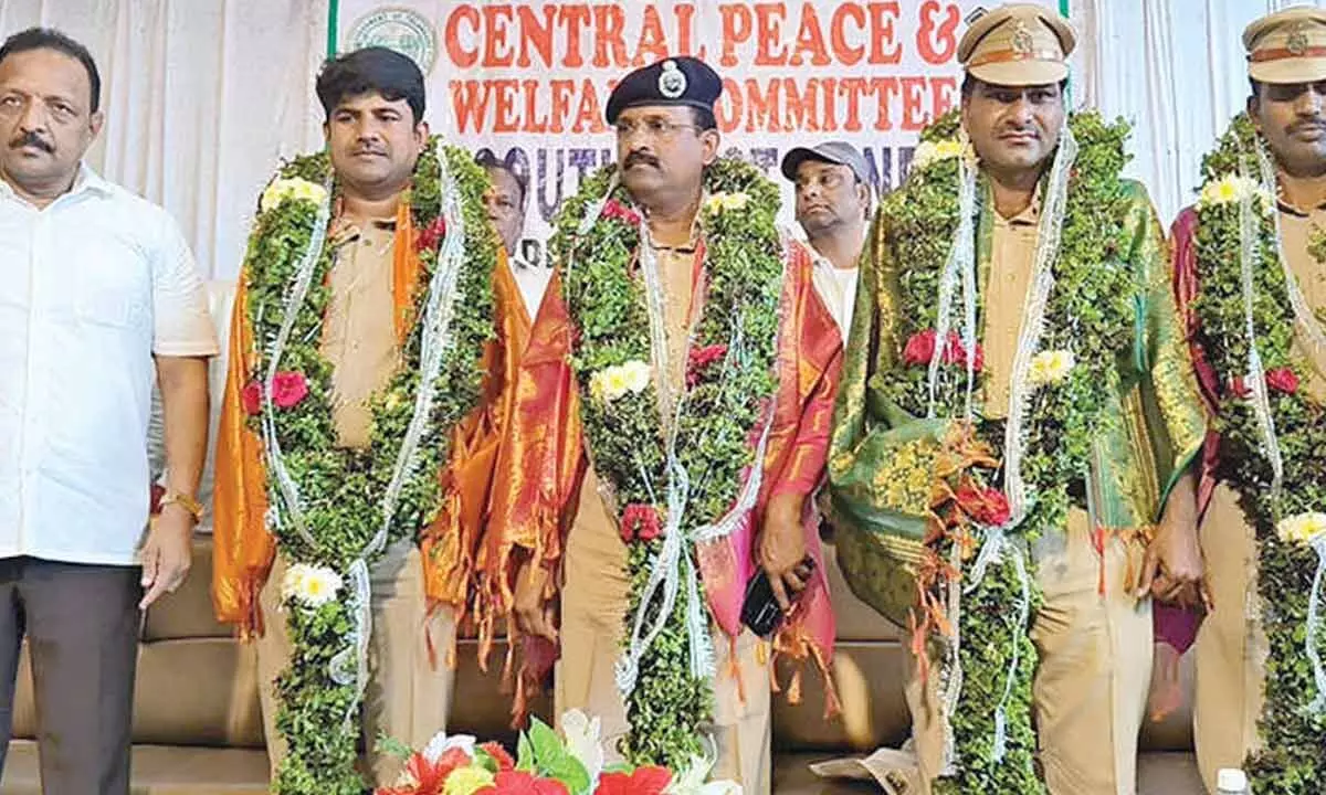 Meeting Held to Ensure Peaceful Celebrations of Ganesh Utsav and Milad-un-Nabi Festivities