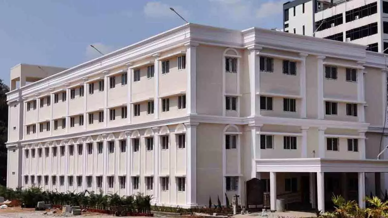 Nizam College Issues Clarification Regarding Women’s Hostel