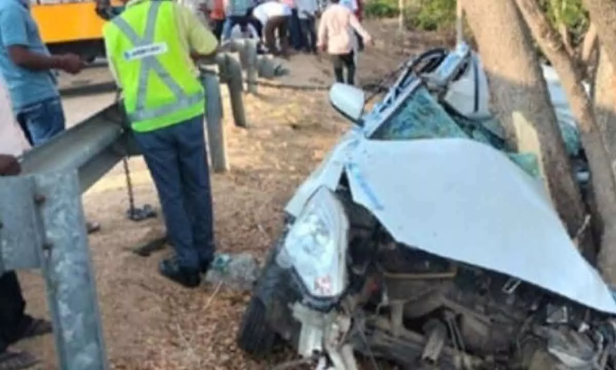 Telangana: Three Dead in Car Crash with Tree in Nagarkurnool