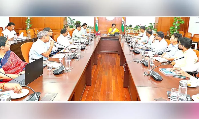 Chief Secretary Briefs Central Team on Flood Damage in the State