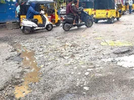 Heavy Rains Wreak Havoc on Hyderabad Roads; Potholes and Craters Challenge Commuters