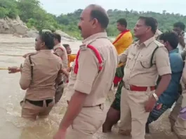 Medak QRT Team Heroically Rescues Man Trapped in Floodwaters