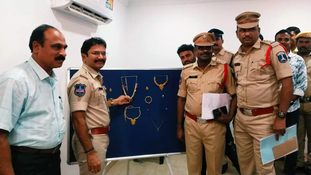 Rajendra Nagar Police Bust Notorious Burglary Gang, Recover Stolen Goods Worth Rs 35 Lakhs