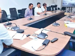 RR Collector Conducts Review Meeting on Rain Damage