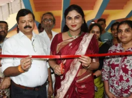 Socialite Sailaja Reddy Launches National Silk Expo at Srinagar Colony