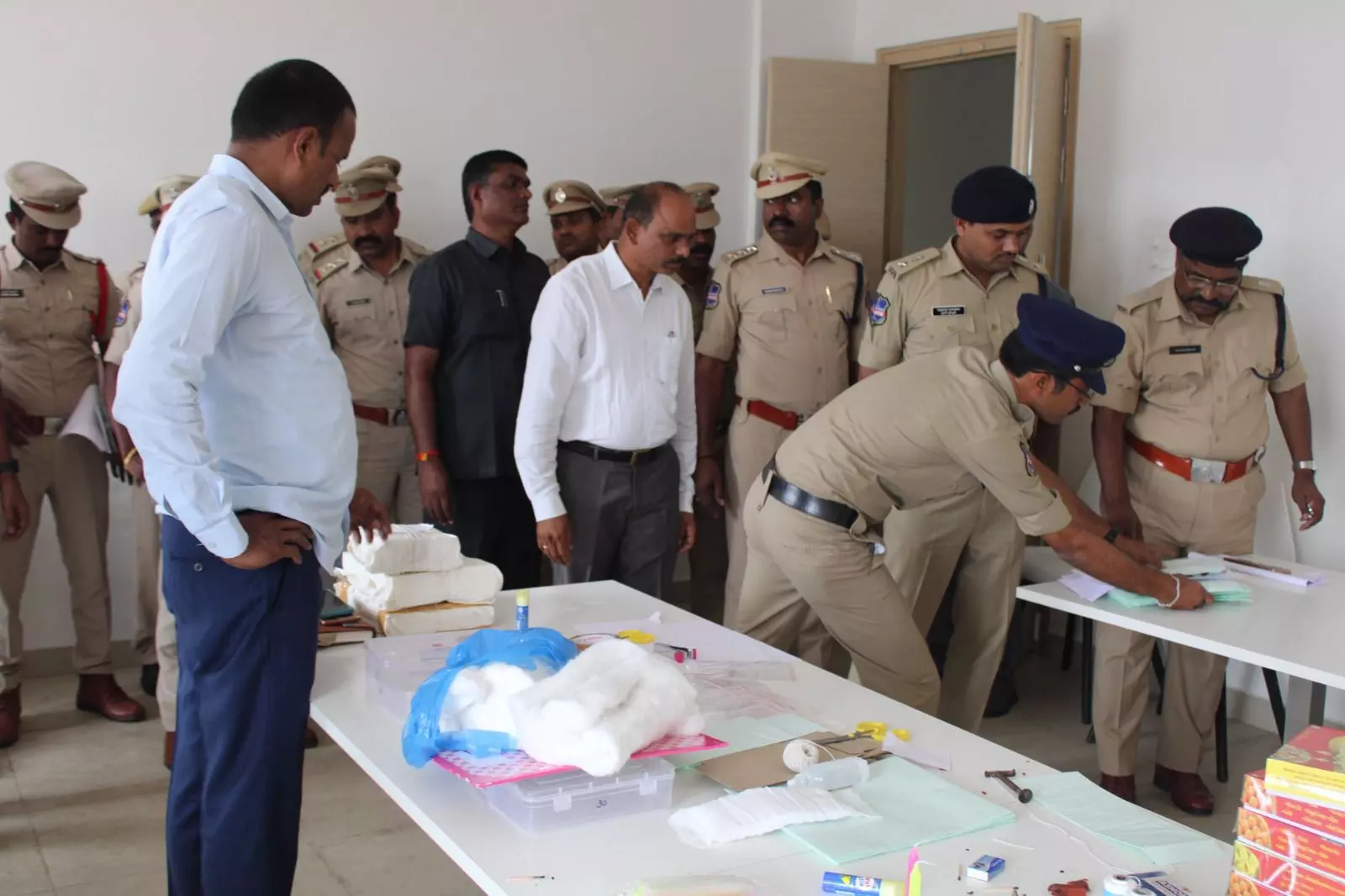 SP Gaikwad Holds 2024 Duty Meeting for Police Officers