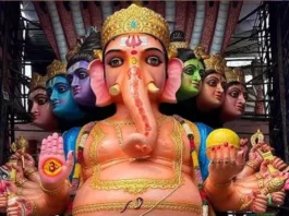 Thousands of Devotees Flock to Khairatabad Ganapati on Final Day of Ganesh Chaturthi