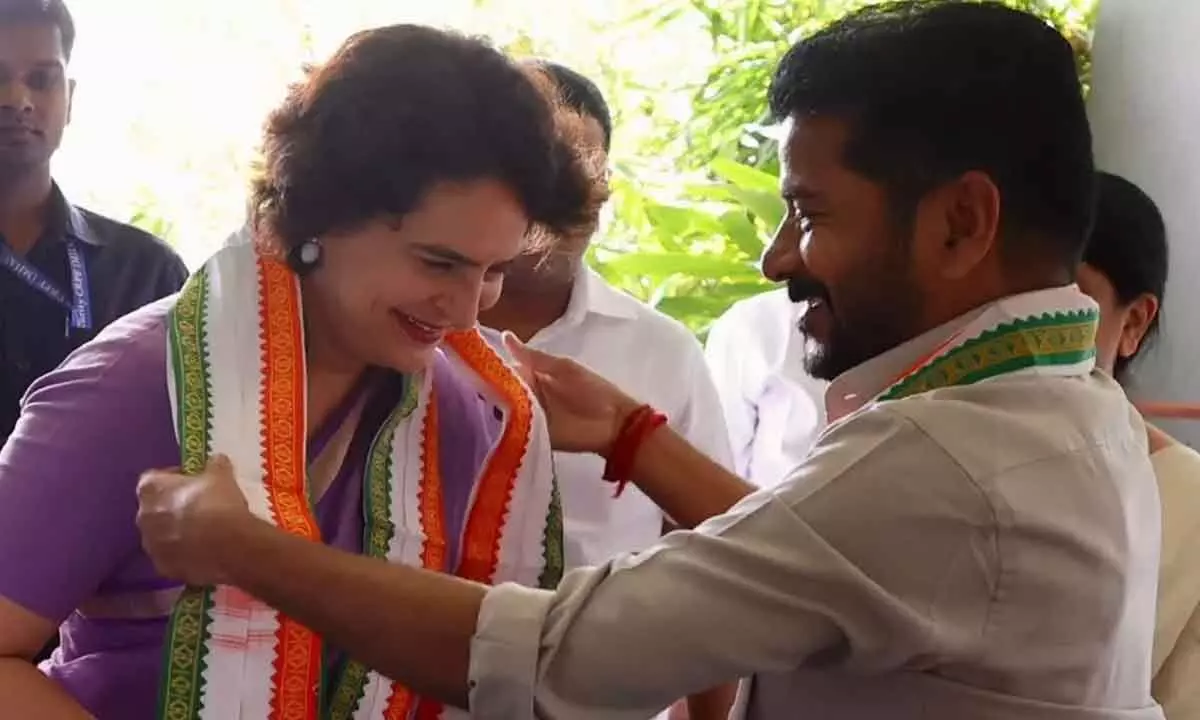 Chief Minister Attends Priyanka Gandhi's Nomination Filing