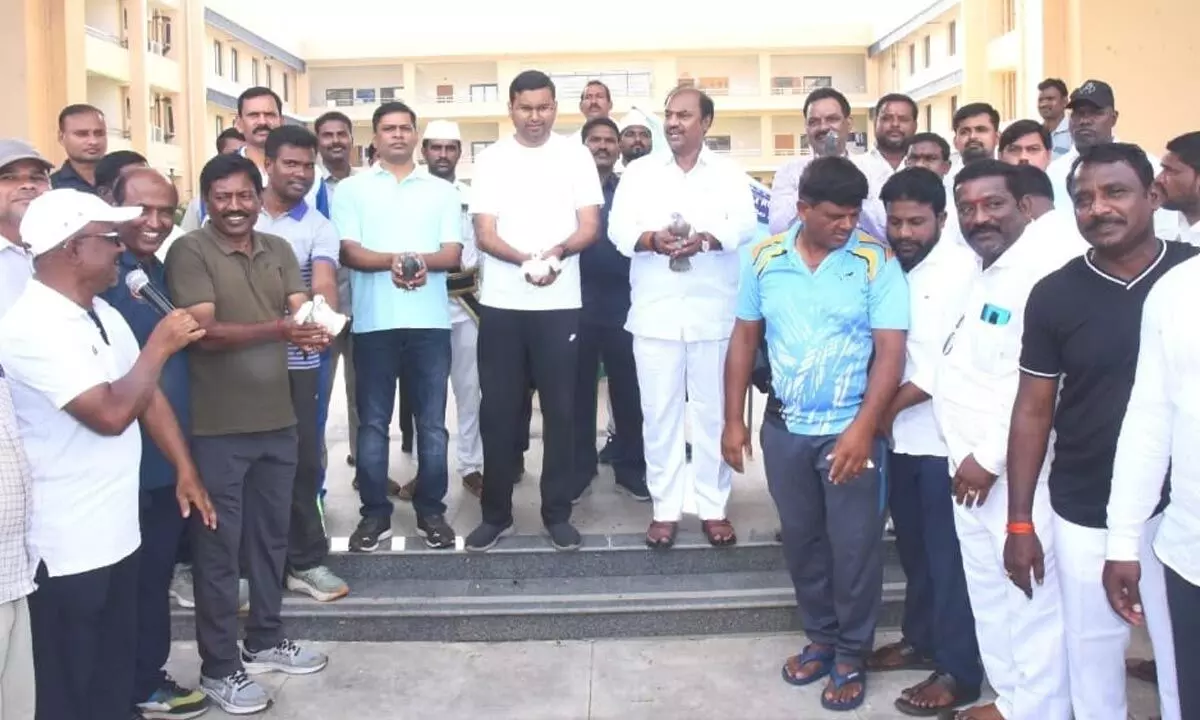 CM Cup 2024 Torch Rally Kicks Off in Gadwal: Empowering Athletes from Villages to the Global Stage