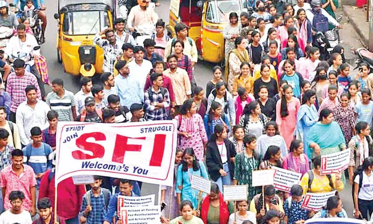 Degree Colleges End Strike