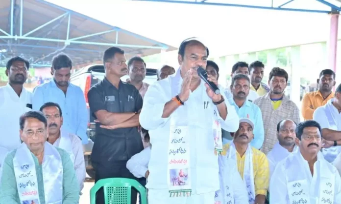 Gadwal MLA Backs 'Bapu Baatalo Satyashodhana Padayatra' Rally