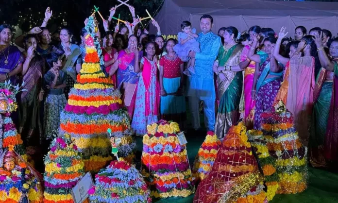 Grand Bathukamma Festivities Celebrated at Police Parade Ground