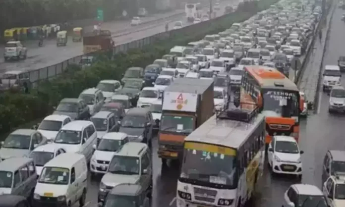 Heavy Traffic on Vijayawada Highway as Hyderabad Locals Travel to Villages for Dussehra Celebrations