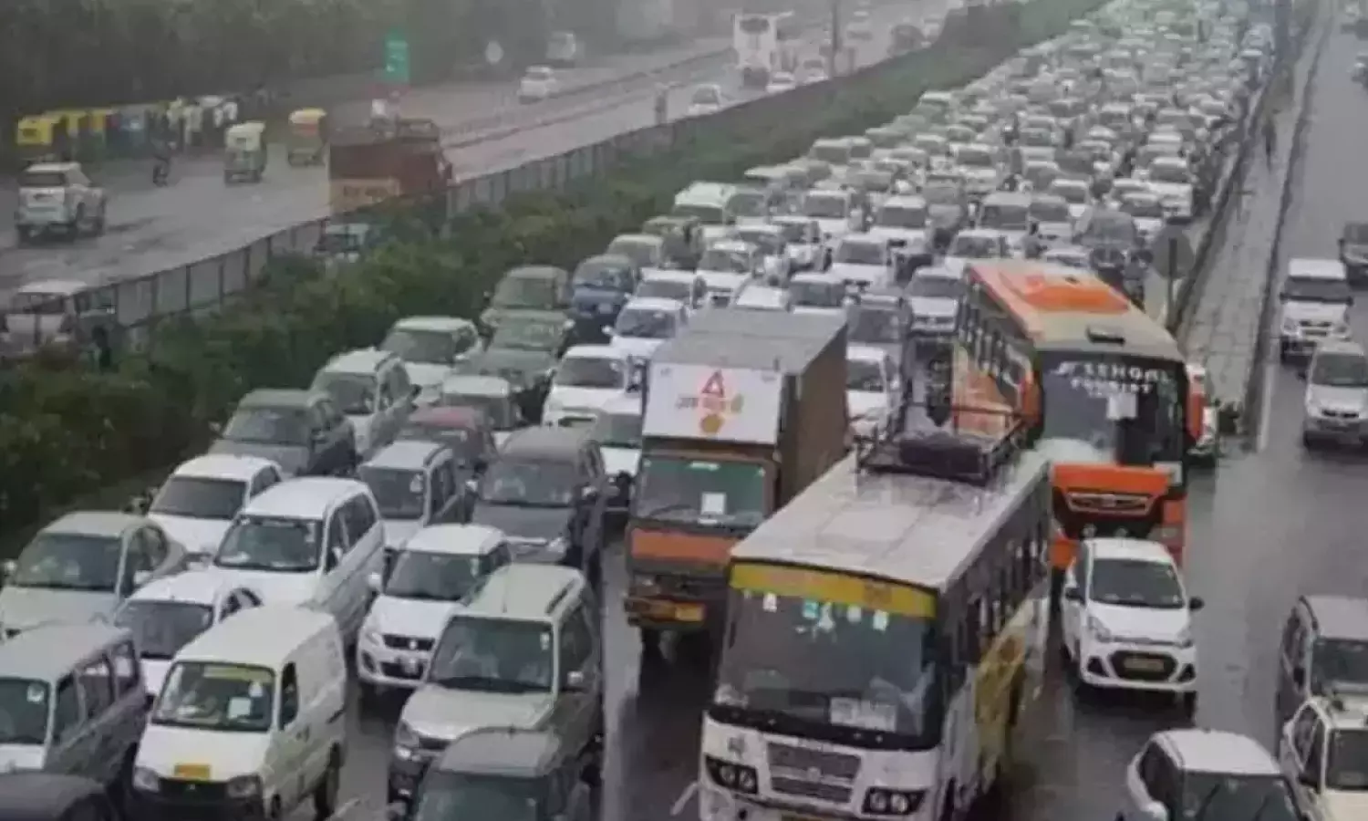 Heavy Traffic on Vijayawada Highway as Hyderabad Locals Travel to Villages for Dussehra Celebrations