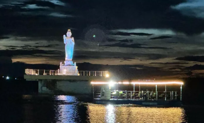 Launch Facility Inaugurated at Nagarkurnool's Tank Bund