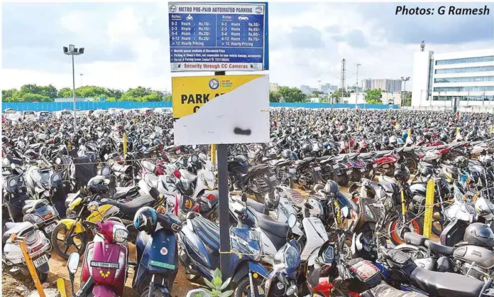 Metro Station Parking Areas in City Lack Basic Amenities