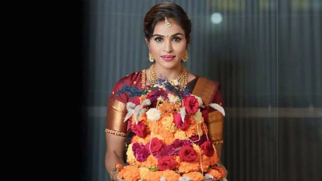 Mrs. India 2024 Hemalatha Reddy Shines at Dandiya Events During Bathukamma Festival in Hyderabad