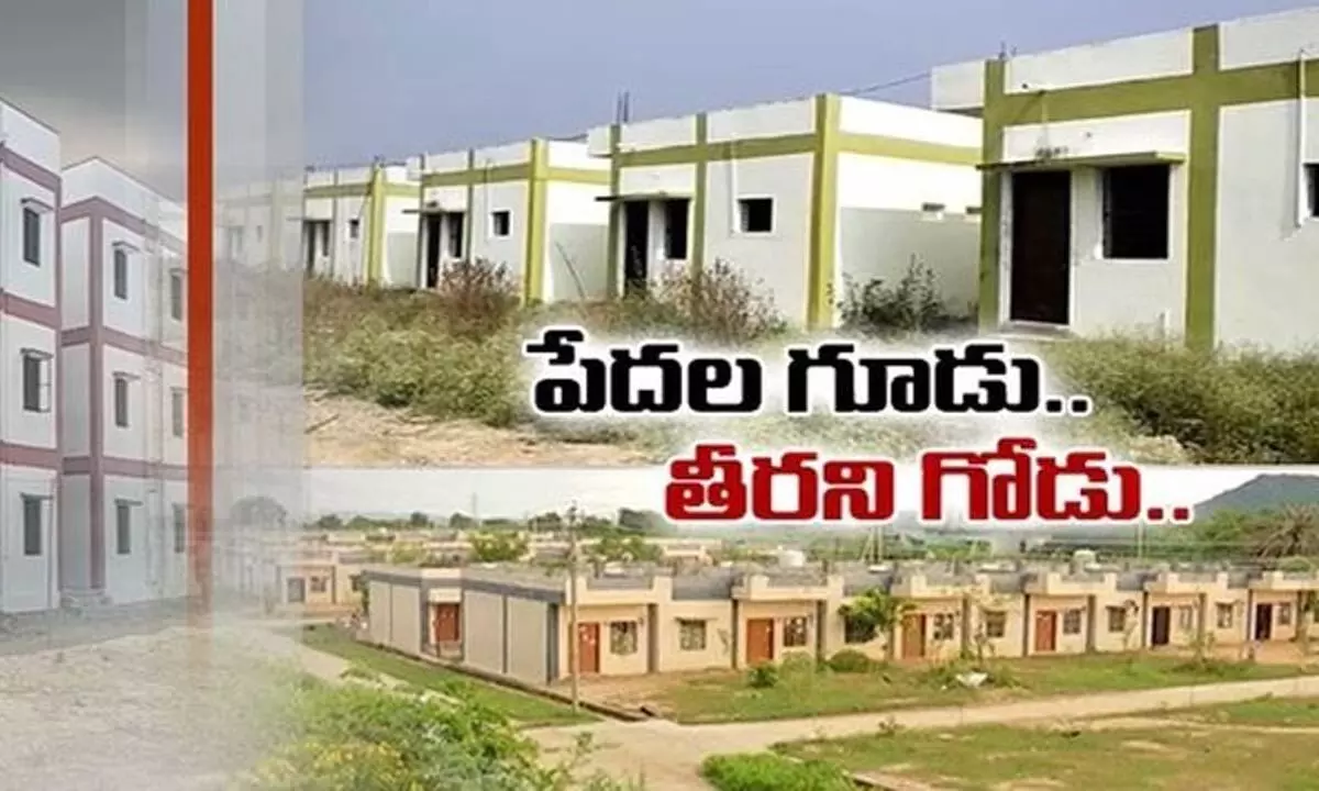 Show Cause Notices Issued to 9 Government Employees for Illegally Acquiring Double Bedroom Houses