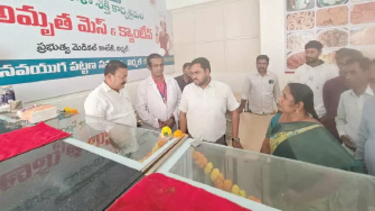 Additional Collector Fyzan Ahmed inaugurates Mahila Sakthi Canteen